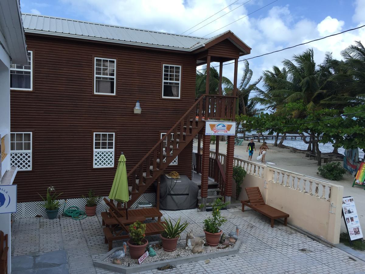 Blue Wave Guest House 키코커 외부 사진