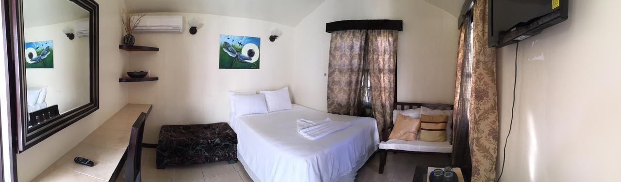 Blue Wave Guest House 키코커 외부 사진