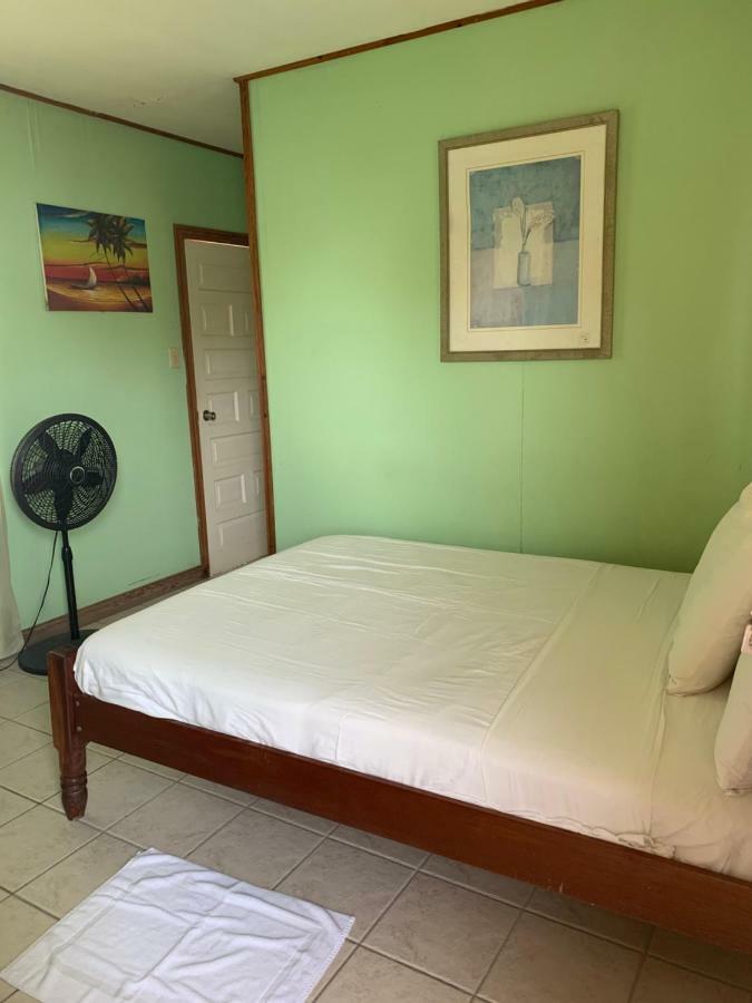 Blue Wave Guest House 키코커 외부 사진