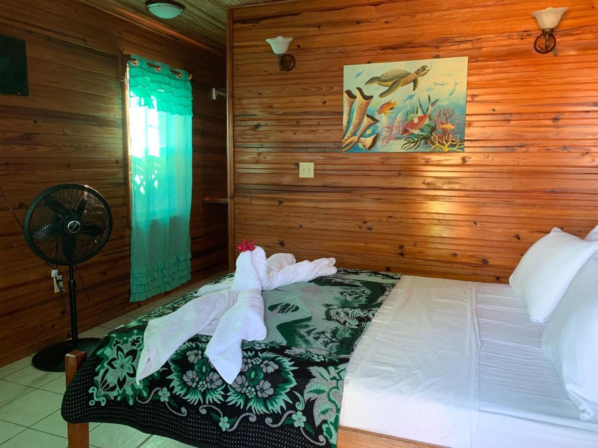Blue Wave Guest House 키코커 외부 사진